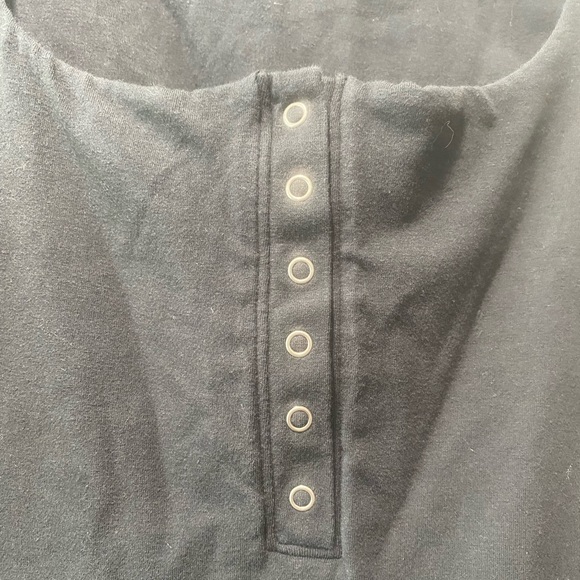 Abercrombie & Fitch button down sleeveless bodysuit - Picture 5 of 5